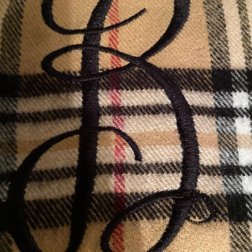 Cashmerefeel Classic Check Scarf - Picture 1 of 12